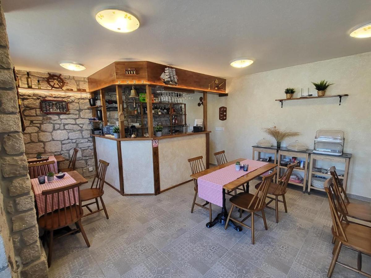 Ancora Faros Apartment Stari Grad  Ngoại thất bức ảnh