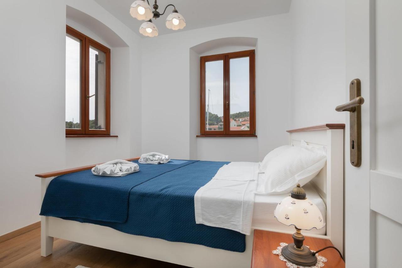 Ancora Faros Apartment Stari Grad  Phòng bức ảnh