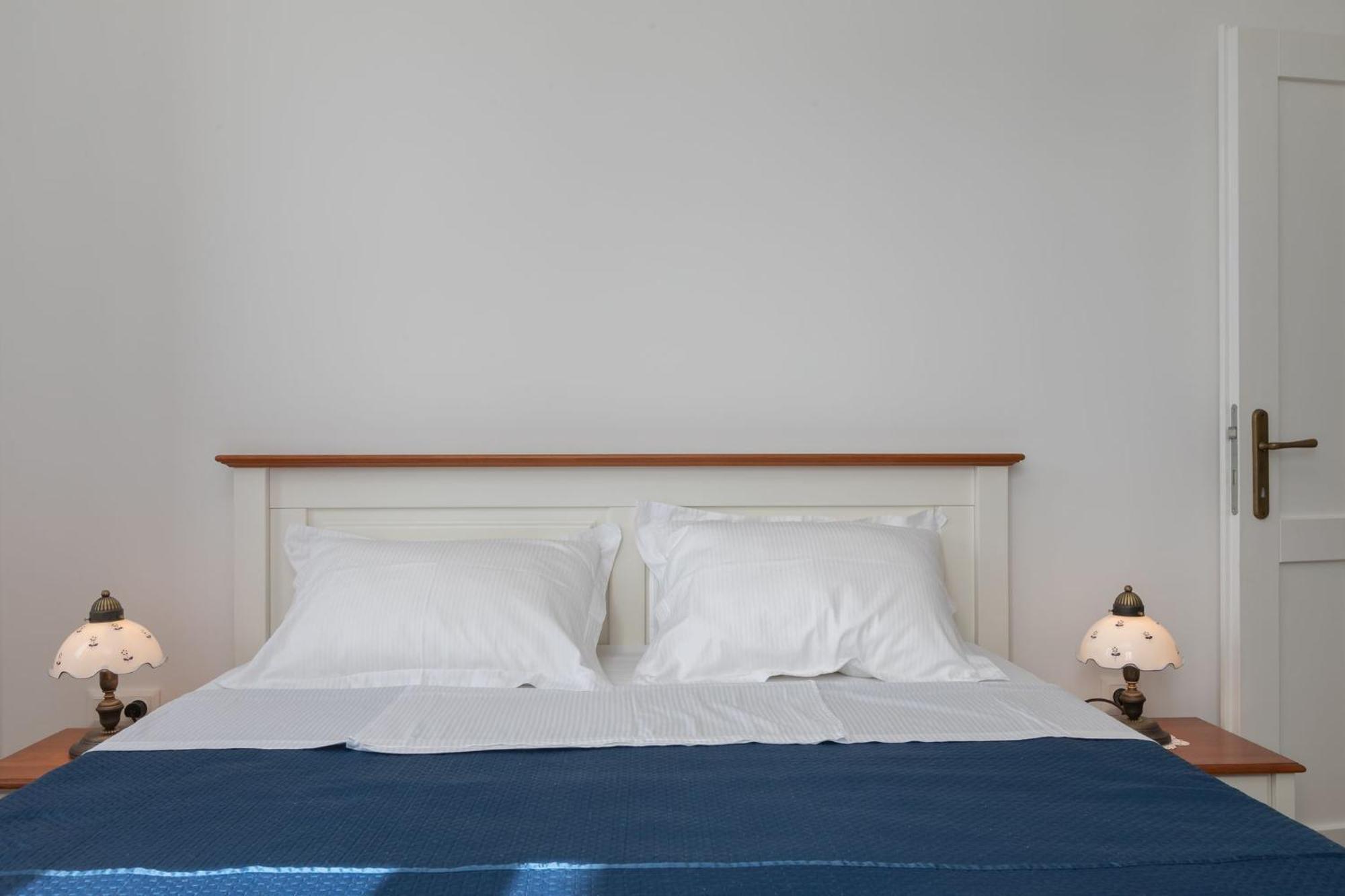 Ancora Faros Apartment Stari Grad  Phòng bức ảnh
